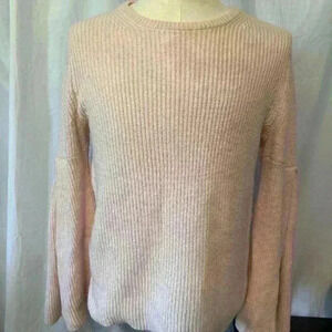 Vince Camuto Light Pink Knit Sweater. Womens Size XS. Bell Sleeves.